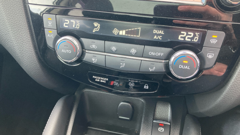 Nissan Qashqai 1.5 dCi 115 Tekna 5dr Diesel Hatchback